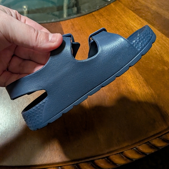 Sandles - Picture 6 of 11